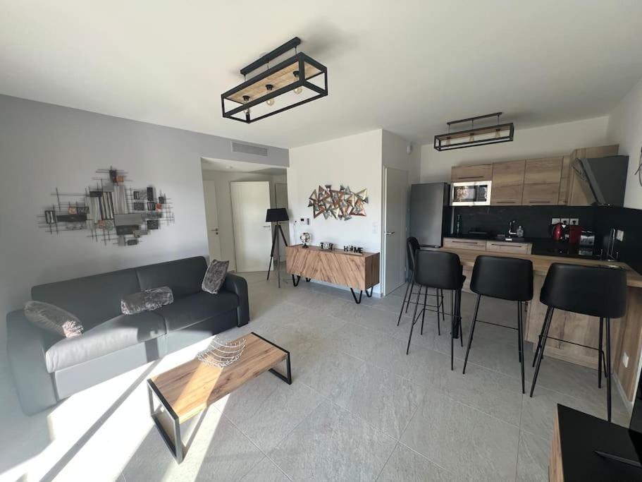 Superbe Appartement Neuf Aucalme Saint-Mandrier-sur-Mer Bagian luar foto